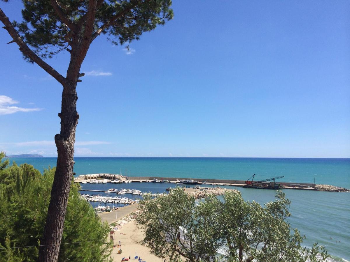 Villa Martina Mare カザール・ヴェリーノ エクステリア 写真