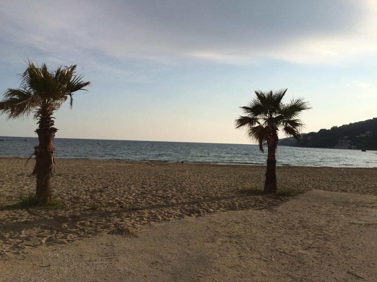 Villa Martina Mare カザール・ヴェリーノ エクステリア 写真