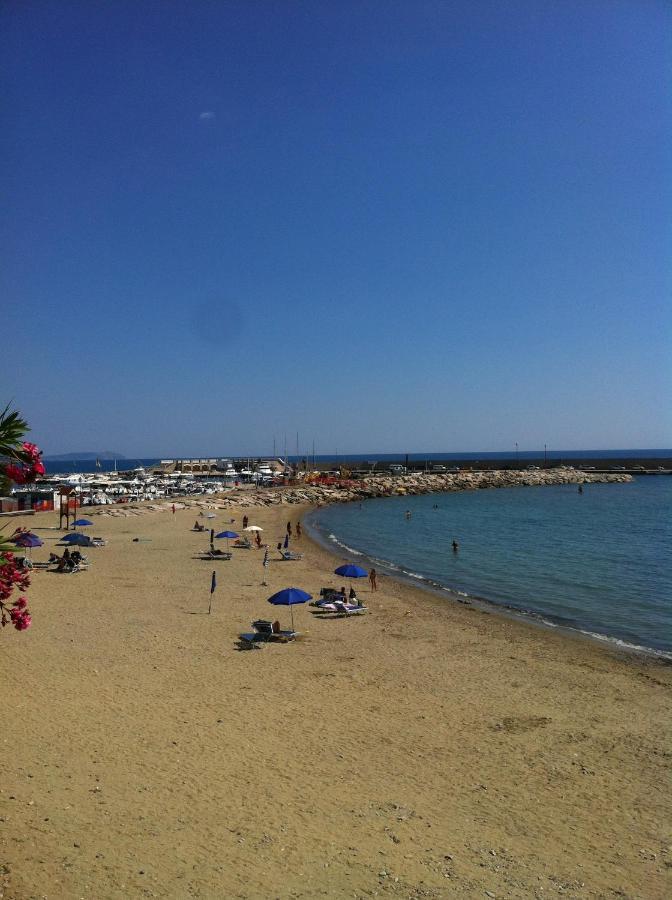 Villa Martina Mare カザール・ヴェリーノ エクステリア 写真
