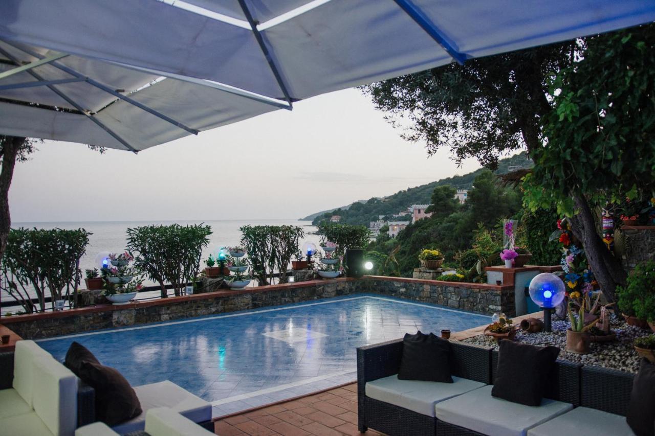 Villa Martina Mare カザール・ヴェリーノ エクステリア 写真