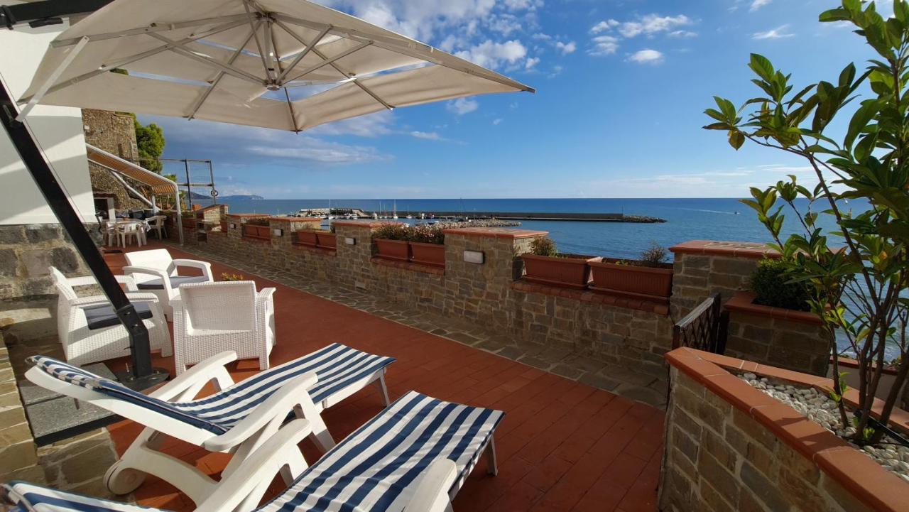 Villa Martina Mare カザール・ヴェリーノ エクステリア 写真